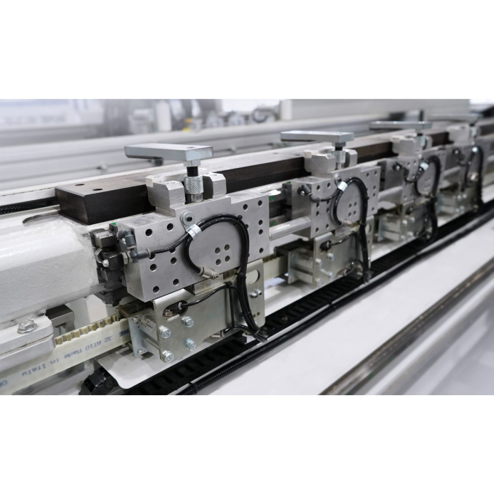 CNC Stroj Za Obdelavo Vratnih Kril KDT Tip KHM-660