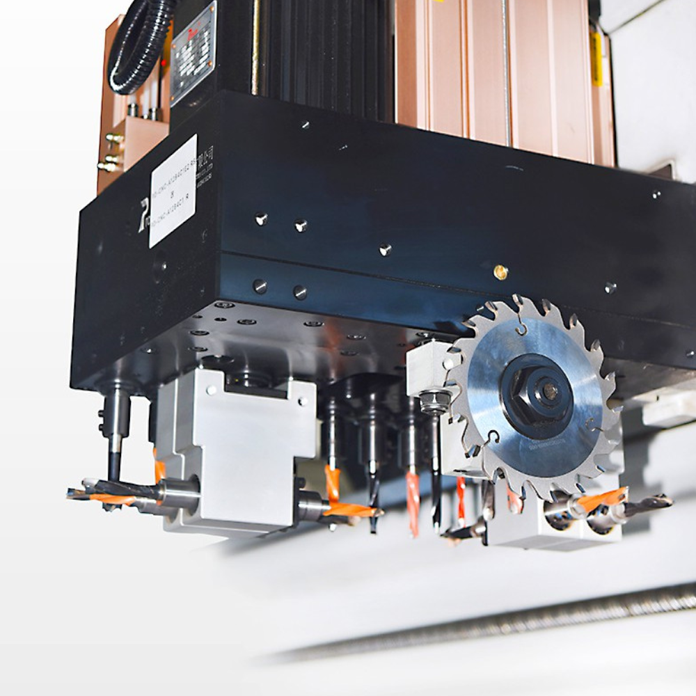 CNC obdelovalni center 4 osni KP-6410C