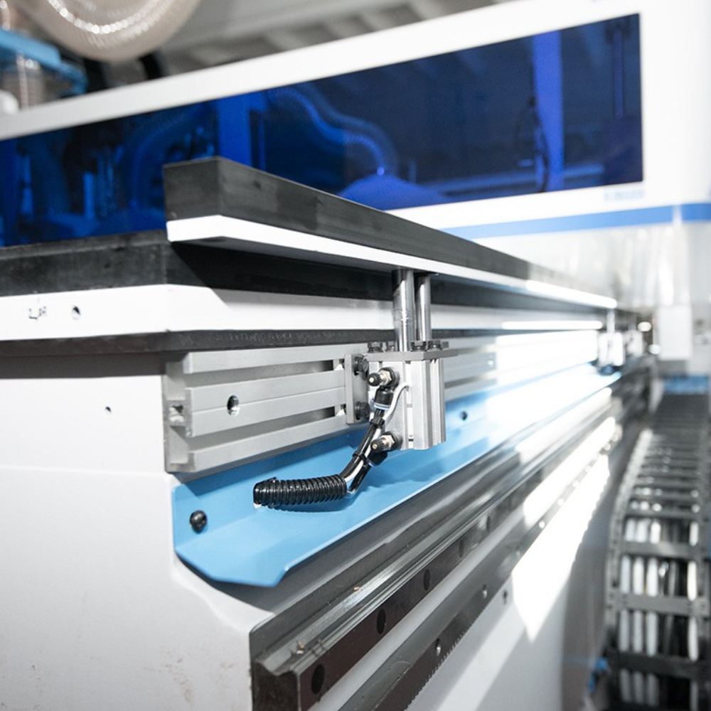 Lesmak CNC Nesting stroj - linija KDT KN-3710D