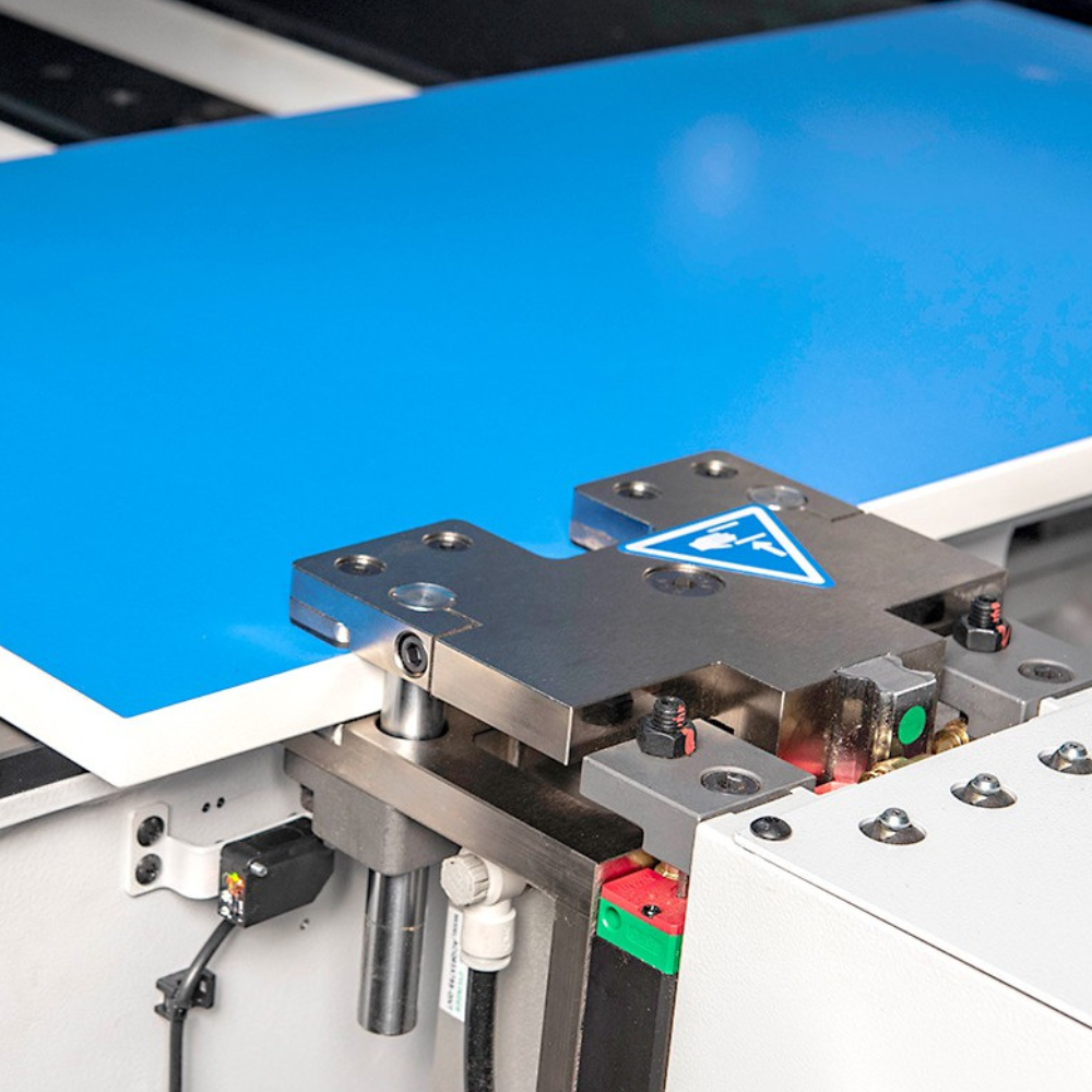 Pretočni 6 Stranski CNC Stroj KDT KD-612 KS